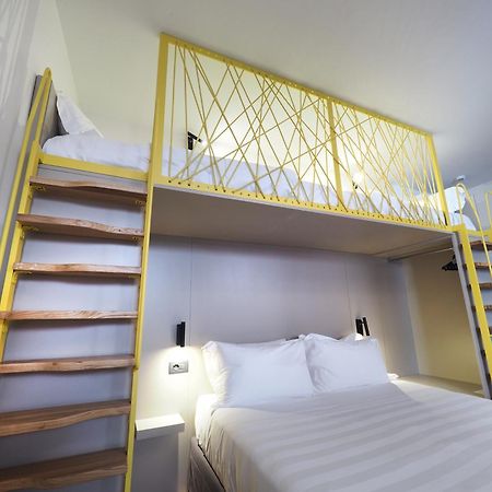 Hotel Priori Secret Garden Перуджа Екстер'єр фото