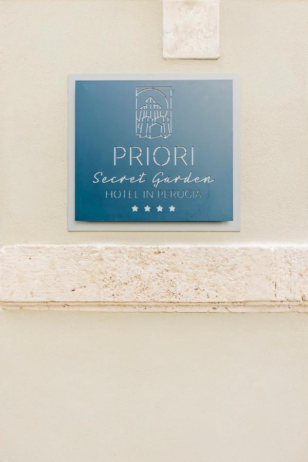 Hotel Priori Secret Garden Перуджа Екстер'єр фото